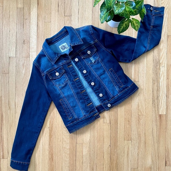 Dark Wash Button-Front Denim Jacket with Pockets – Size M - Picture 1 of 8